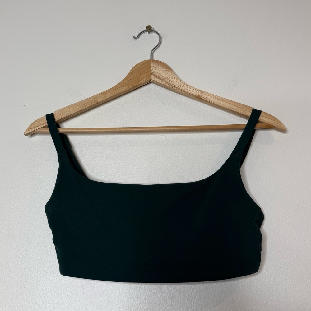 Vitality Cloud ll Scoop Bra size small in evergreen